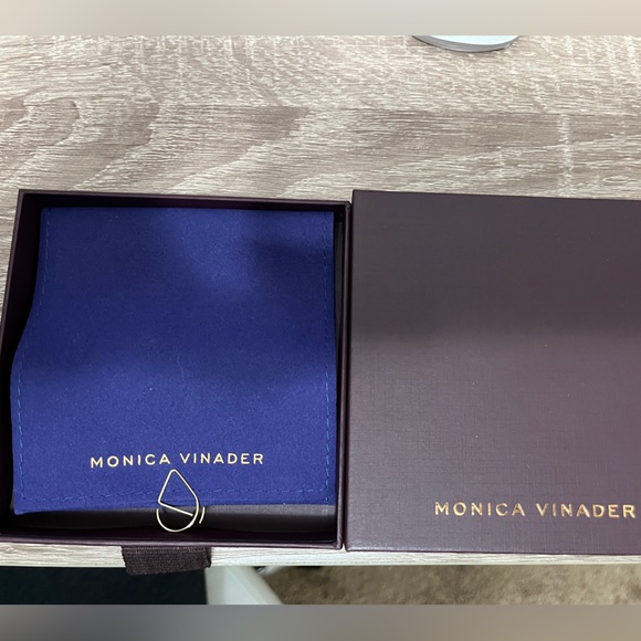 Monica Vinader Fine Twist Choker Necklace Adjustable 38-43/15-17' - Picture 4 of 4